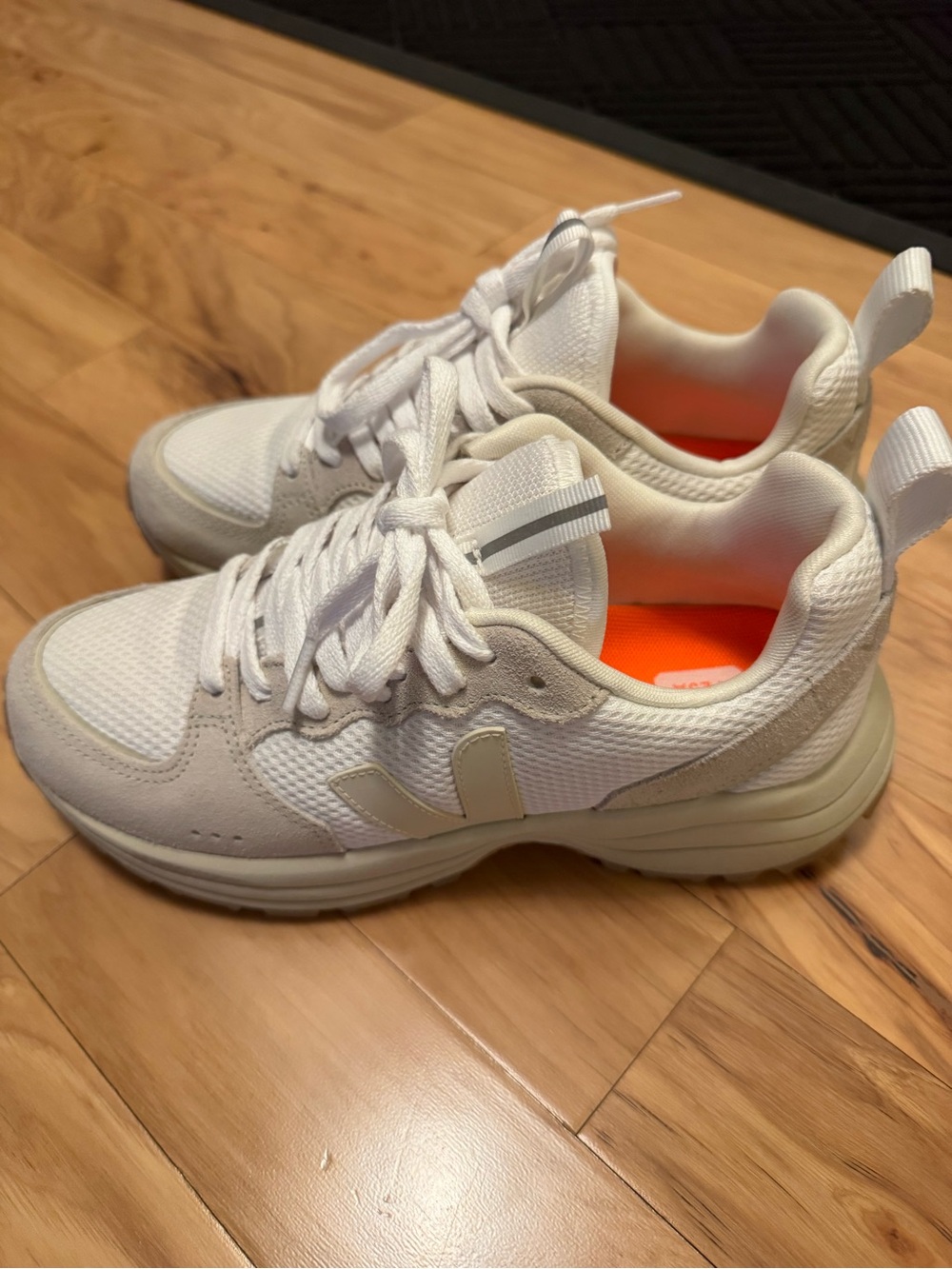 Veja Venturi Mesh Sneakers in White Pierre Natural - Women’s 7